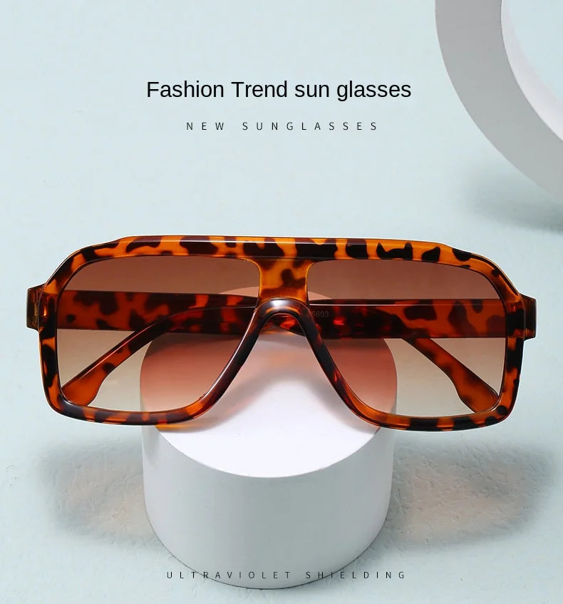 Classics Brand Square Sunglasses New Women Men Eyewear Female Fashion Outdoor Travel Sunglasses Men Driving Fishing GlassesUV400